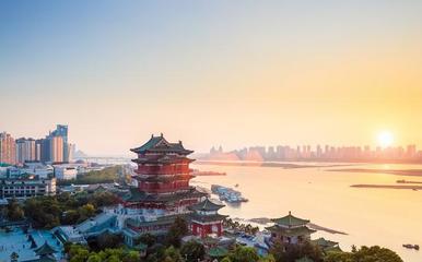 旅行：江西南昌，風景秀麗，八一起義之地，值得一去|南昌|滕王閣|江西_新浪網(wǎng)